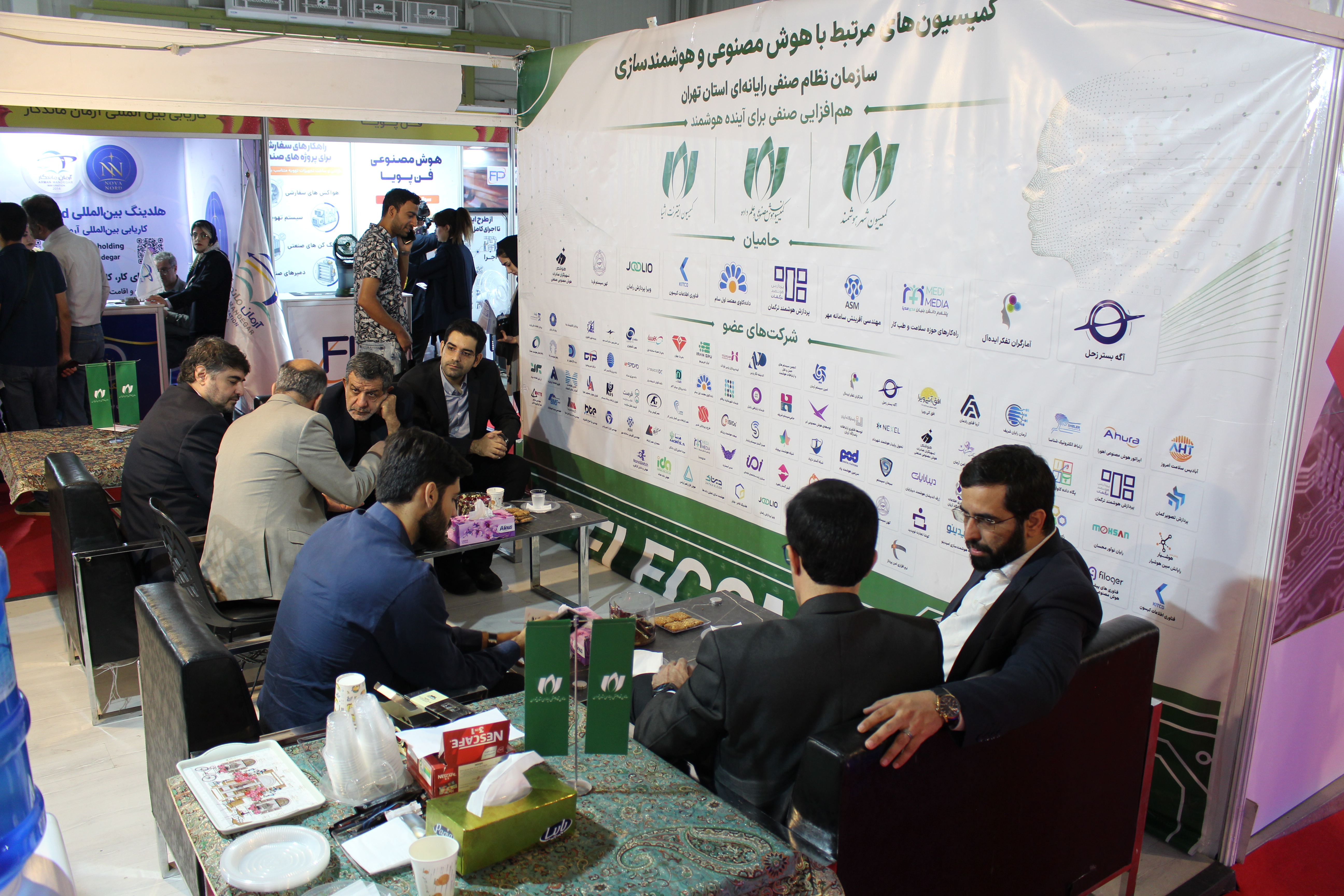 همکاری سه کمیسیون در غرفه مشترک الکامپ ۲۹