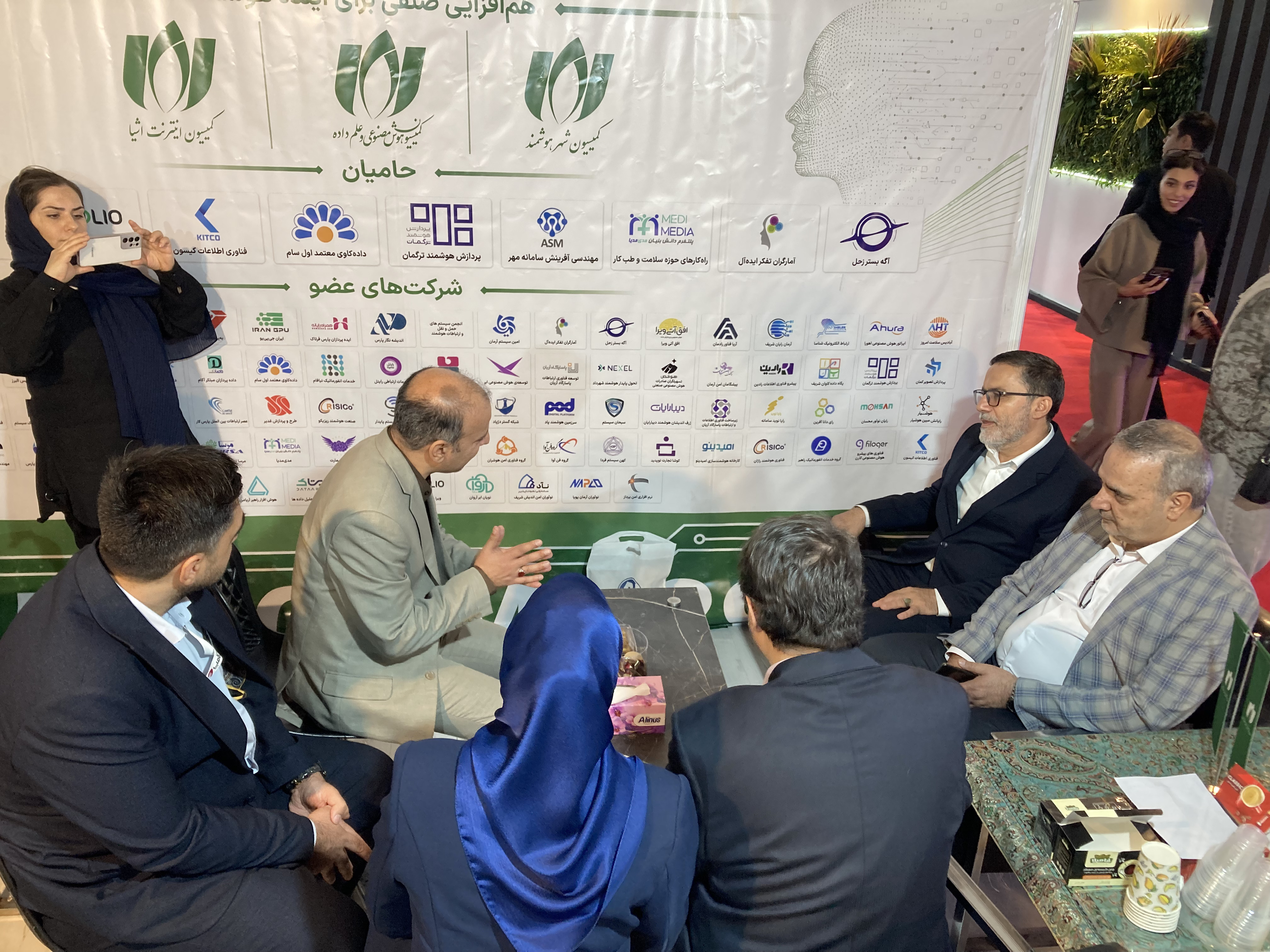 همکاری سه کمیسیون در غرفه مشترک الکامپ ۲۹